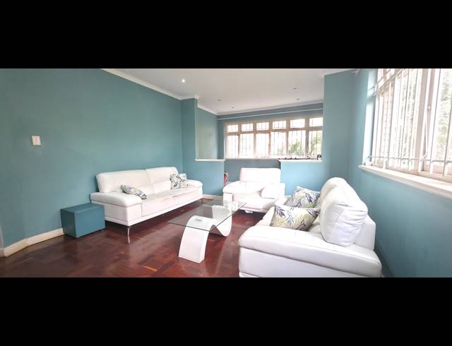 3 BEDROOM APARTMENT FOR SALE IN GLENWOOD